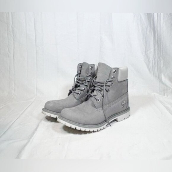 Timberland Light Grey 6" Nubuck Waterproof Boots~7.5~ - Picture 1 of 7